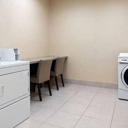 Hilton Garden Inn Wayne Kültér fotó