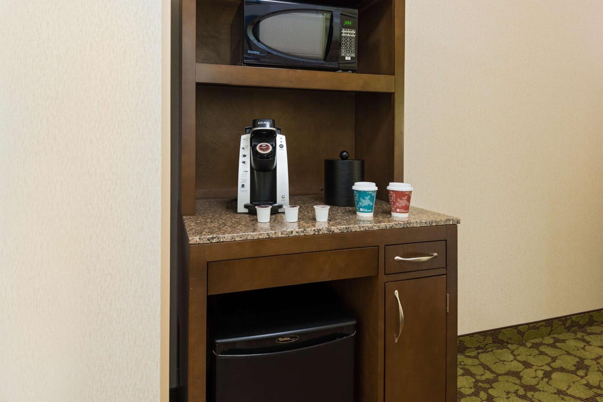Hilton Garden Inn Wayne Kültér fotó